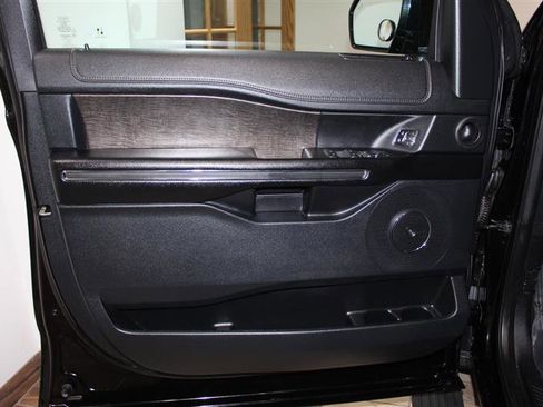 Used 2020 Ford Expedition Max Limited w/ Equipment Group 302A AWD/4WD image 34