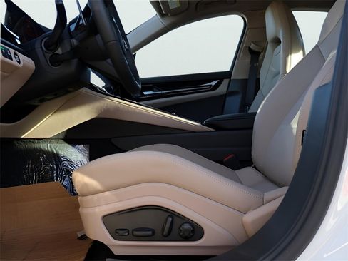 New 2026 Porsche Panamera image 34