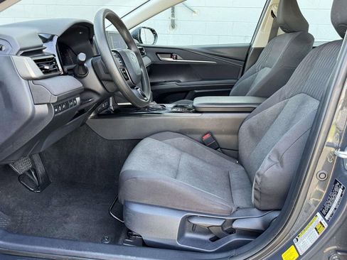 Used 2025 Toyota Camry LE FWD image 20