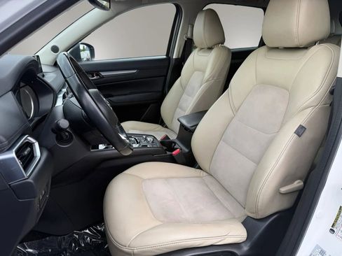 Used 2018 MAZDA CX-5 Touring w/ Preferred Equipment Package AWD/4WD image 17
