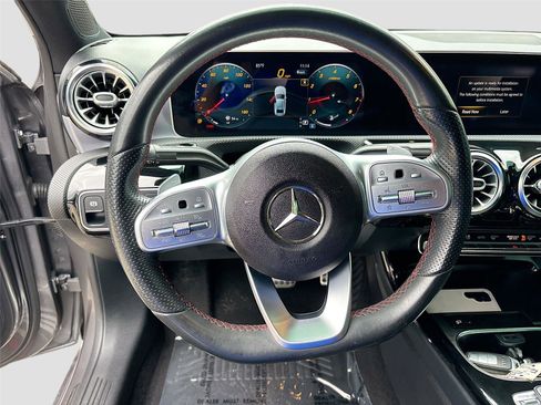 Used 2020 Mercedes-Benz A 220 image 11