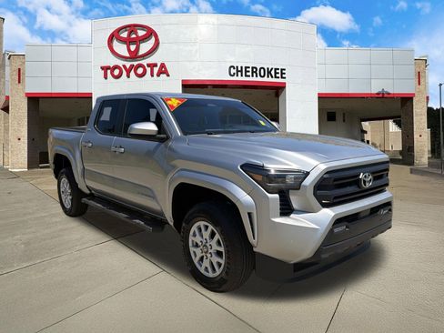 Used 2024 Toyota Tacoma SR5 w/ SR5 Upgrade Package image 3