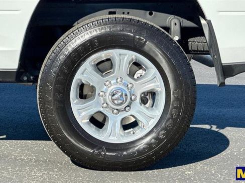 Used 2024 RAM 2500 Big Horn w/ Bed Utility Group image 5