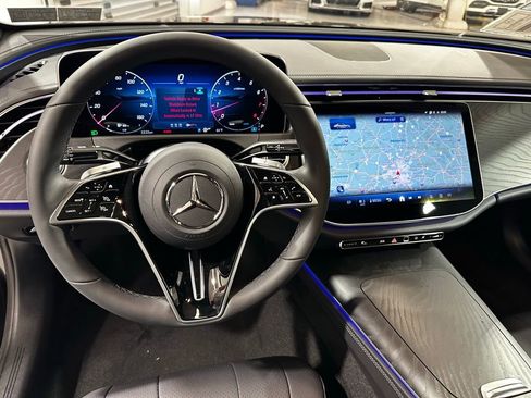 New 2026 Mercedes-Benz E 350 4MATIC Sedan image 7