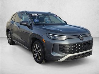 Certified 2025 Volkswagen Tiguan S video 3