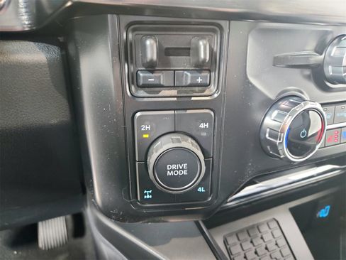 New 2026 Ford F250 Lariat image 27