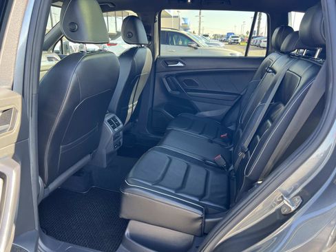 Used 2021 Volkswagen Tiguan SEL Premium R-Line image 23
