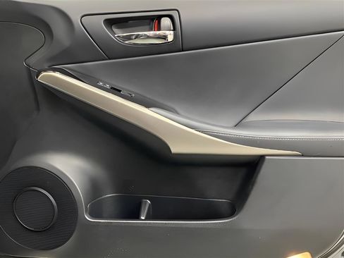 Used 2015 Lexus IS 250 AWD w/ Navigation System Package image 15