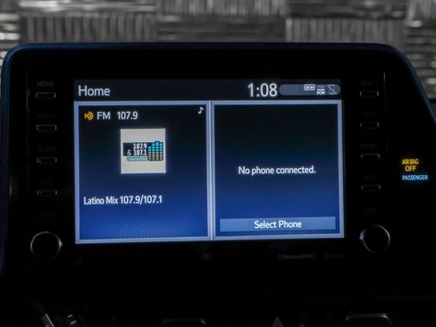 Used 2021 Toyota C-HR XLE image 27