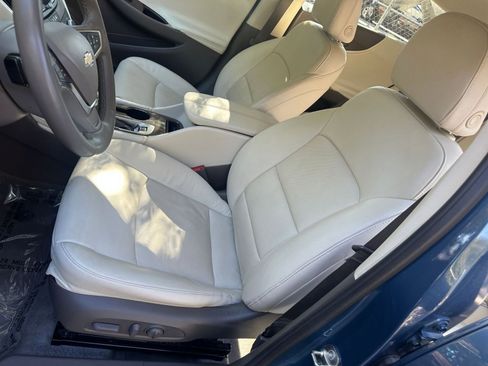 Used 2024 Chevrolet Malibu LT image 30