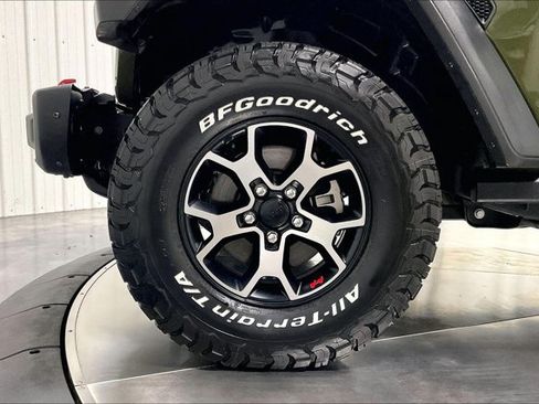 Used 2021 Jeep Wrangler Unlimited Rubicon AWD/4WD image 9
