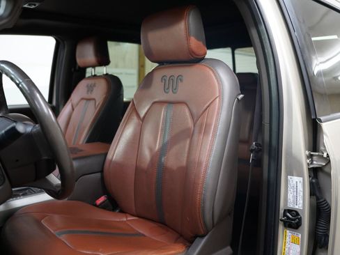 Used 2018 Ford F150 King Ranch w/ Equipment Group 601A Luxury AWD/4WD image 24