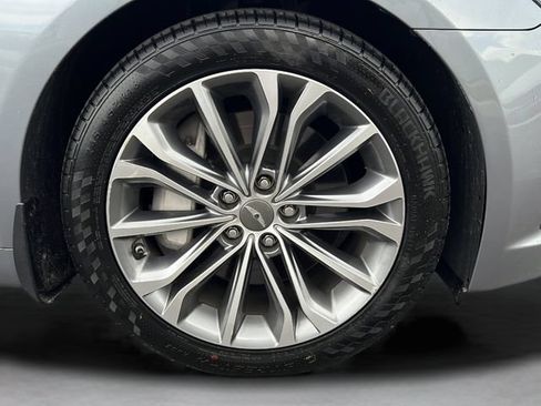 Used 2015 Hyundai Genesis 3.8 w/ Option Group 04 RWD image 26