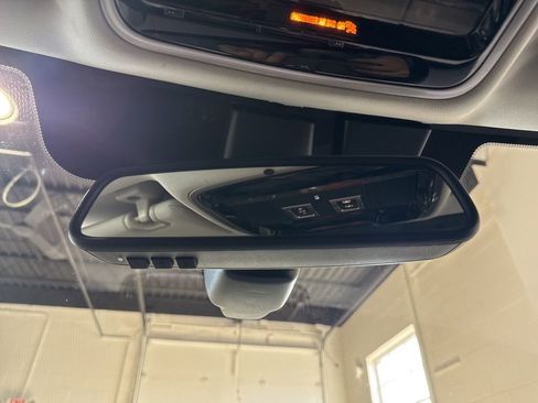 Used 2014 Land Rover Range Rover Sport HSE image 27