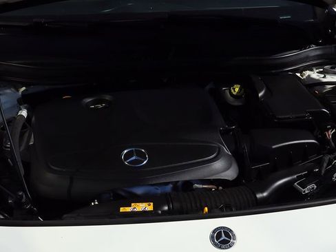 Used 2020 Mercedes-Benz GLA 250 image 54