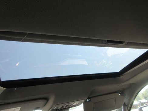 New 2026 GMC Sierra 2500 Denali w/ Denali Reserve Package image 15