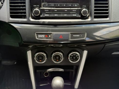 Used 2016 Mitsubishi Lancer ES FWD image 12