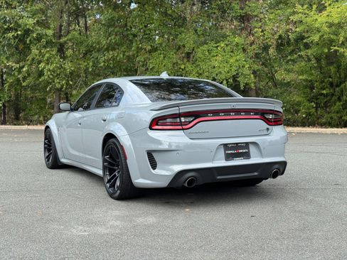 Used 2022 Dodge Charger SRT Hellcat w/ Harman/Kardon Audio Group image 8