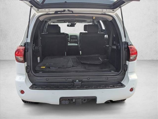 Used 2018 Toyota Sequoia TRD Sport AWD/4WD image 7