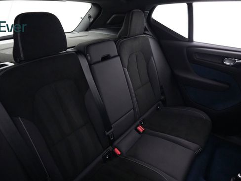 Used 2023 Volvo XC40 Recharge Plus w/ Protection Package Premier image 5