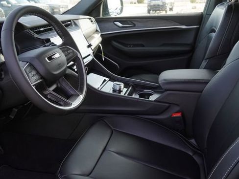 New 2026 Jeep Grand Cherokee Limited image 19