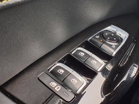 Used 2025 Kia K5 GT w/ GT1 Package FWD image 17