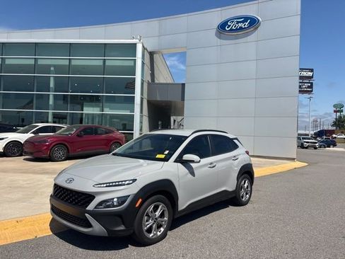 Used 2023 Hyundai Kona SEL AWD/4WD image 1