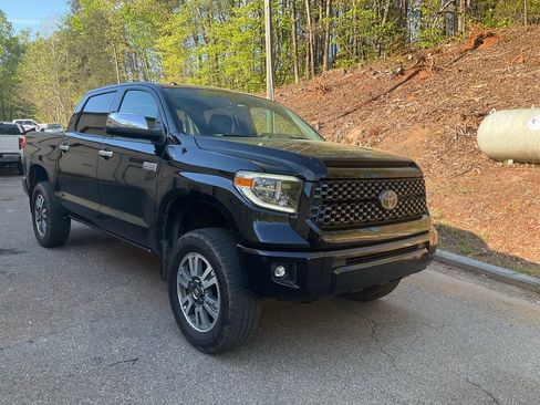 Used 2018 Toyota Tundra Platinum image 3