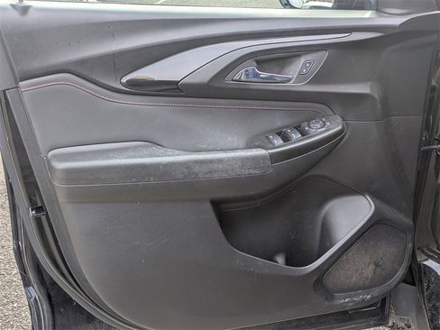 Used 2023 Chevrolet TrailBlazer RS w/ Convenience Package image 8