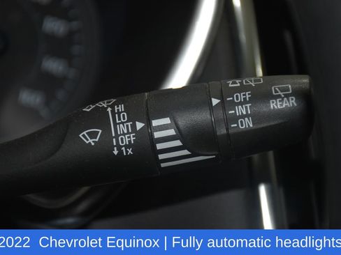 Used 2022 Chevrolet Equinox LT AWD/4WD image 12