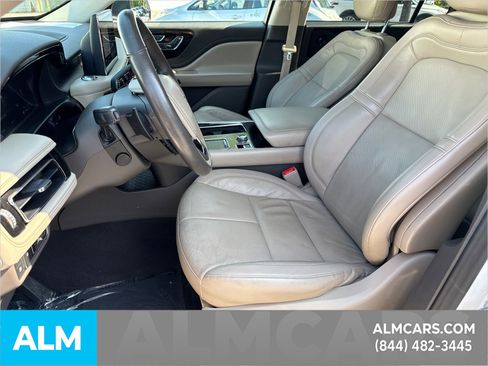 Used 2020 Lincoln Aviator Grand Touring w/ Elements Package Plus image 11