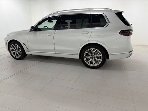 Certified 2024 BMW X7 xDrive40i w/ Climate Comfort Package AWD/4WD image 2