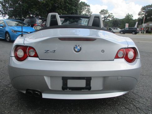 Used 2005 BMW Z4 3.0i image 3