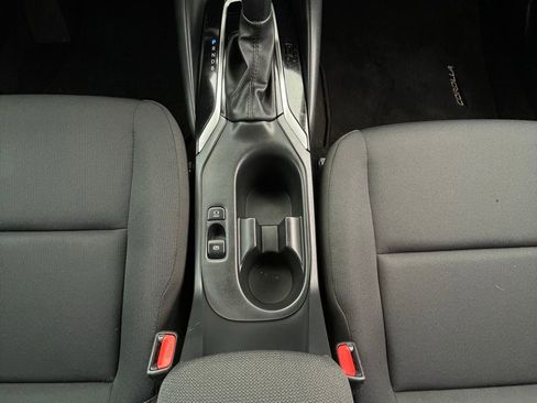 Used 2024 Toyota Corolla LE w/ LE Convenience Package FWD image 20