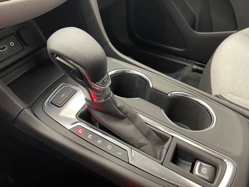 Certified 2024 Chevrolet Equinox LS w/ Midnight Edition image 7