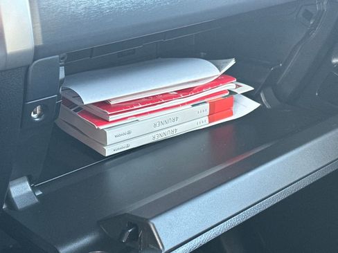 Used 2022 Toyota 4Runner SR5 Premium image 31