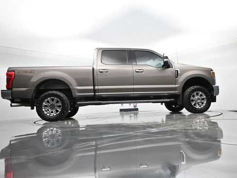 Used 2018 Ford F250 XLT w/ XLT Premium Package AWD/4WD image 33