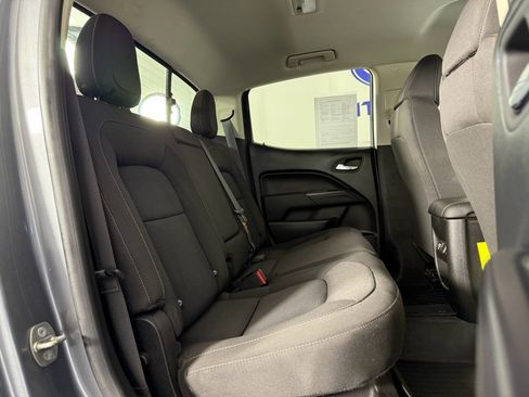 Used 2022 Chevrolet Colorado LT w/ LT Convenience Package image 12
