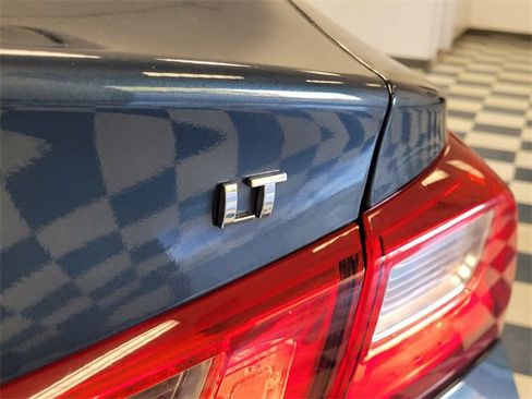 Used 2024 Chevrolet Malibu LT image 5