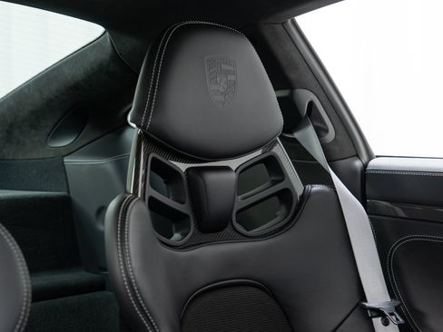 Certified 2018 Porsche 911 GT3 RWD image 38