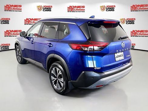 Certified 2021 Nissan Rogue SV w/ Premium Package AWD/4WD image 2