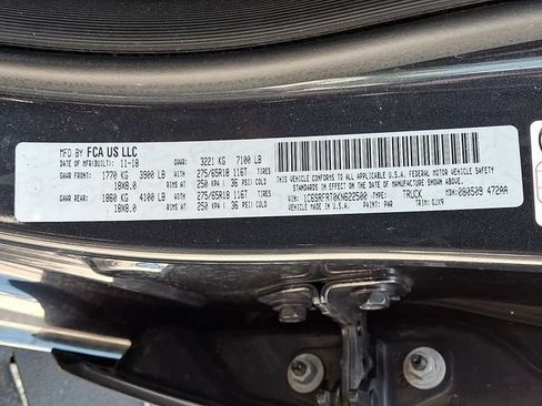 Used 2019 RAM 1500 Laramie AWD/4WD image 28