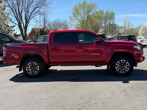 Used 2023 Toyota Tacoma TRD Sport image 14