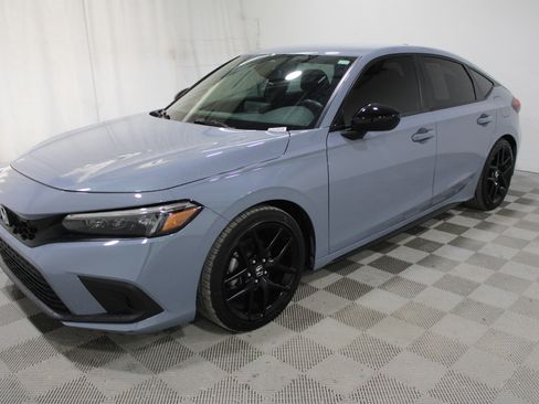 Used 2023 Honda Civic Sport image 31
