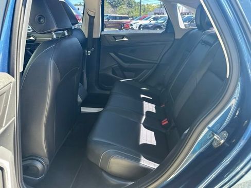 Used 2019 Volkswagen Jetta SEL FWD image 32