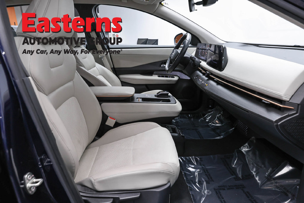 Used 2023 Nissan Ariya AWD image 27
