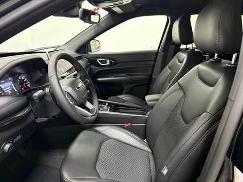 New 2026 Jeep Compass Latitude AWD/4WD image 14
