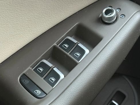 Used 2014 Audi Q5 2.0T Premium image 24