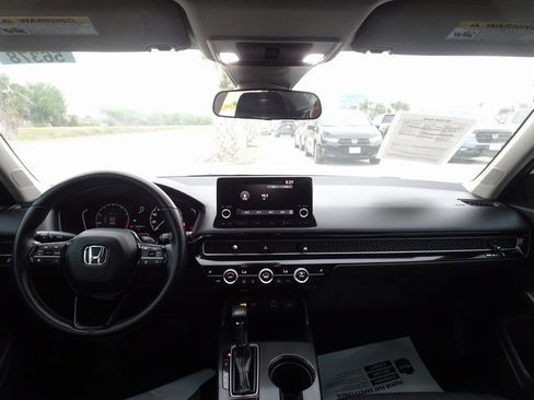 Certified 2022 Honda Civic EX image 11