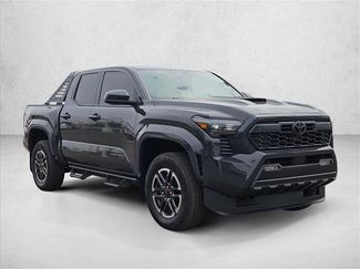 Used 2025 Toyota Tacoma TRD Sport AWD/4WD video 3